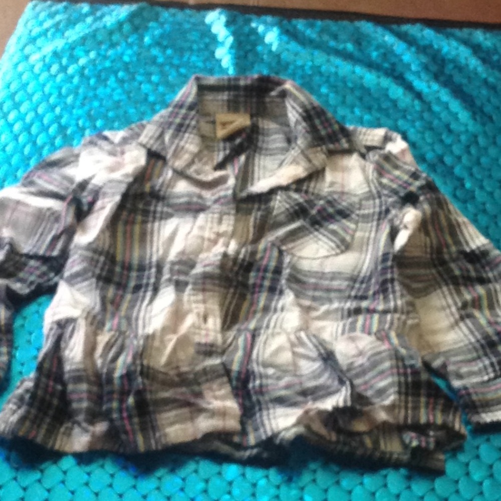Long sleeve plaid shirt